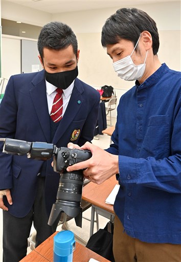 休校長期化 行事変更 卒業アルバム作りに苦心 熊本日日新聞社