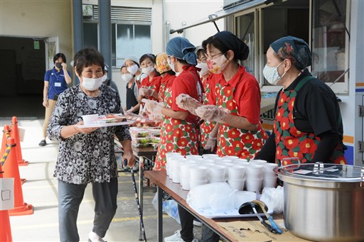 被災地復興に女性の声を 人吉市の本田さん 熊本豪雨で食の支援 熊本日日新聞社