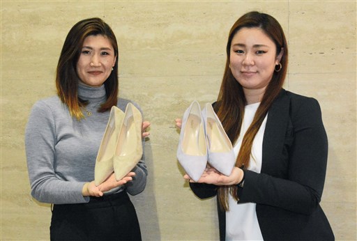 長身の女性にやさしい靴を 元大学バレー部の２人 ブランド設立 サイズ大きめ 美脚デザイン 熊本日日新聞社