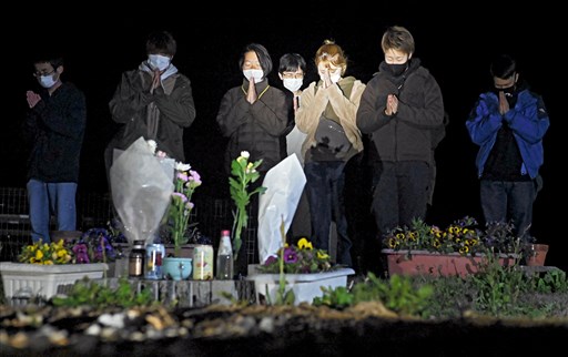 熊本地震 本震から５年 亡き友に祈り 熊本日日新聞社