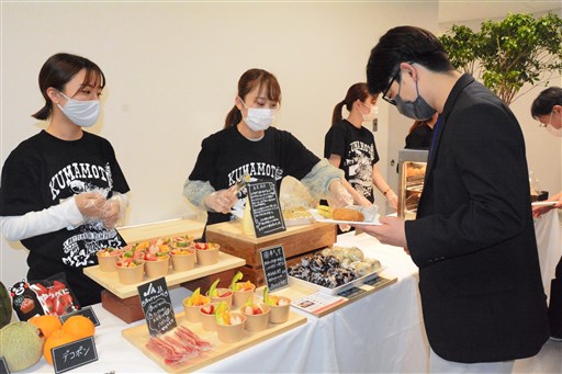 くまもと復興映画祭 県産品でおもてなし 学園大生がメニュー考案 熊本日日新聞社