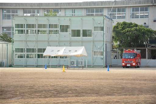 速報 熱中症か 生徒５人搬送 熊本市の中学校 熊本日日新聞社