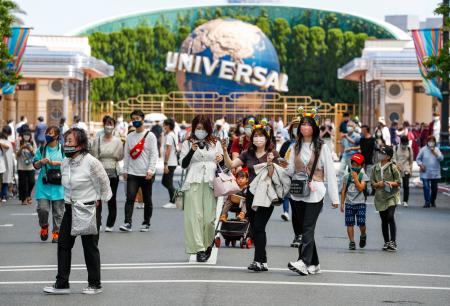 ｕｓｊ １カ月ぶりに営業を再開 休業要請緩和で平日のみ開園 共同通信 熊本日日新聞社