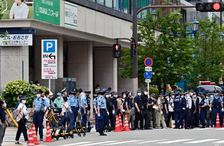 大阪の不自由展 周辺騒然 熊本日日新聞社