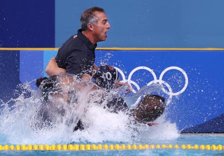 女子米国３連覇 スペインに快勝 水球 ７日 共同通信 熊本日日新聞社