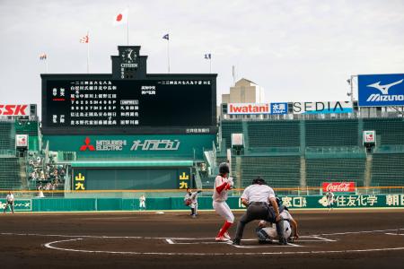 甲子園で初の女子決勝 熊本日日新聞社