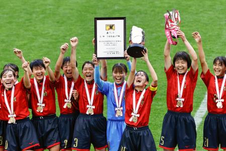 神村学園が１６大会ぶりｖ 全日本高校女子サッカー 共同通信 熊本日日新聞社