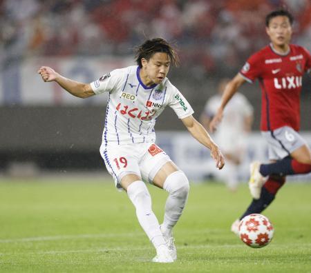 天皇杯 ｊ２甲府と広島が決勝へ サッカー ｊ１鹿島敗退 共同通信 熊本日日新聞社