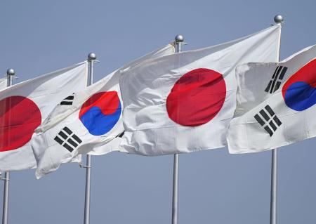 　日韓の国旗