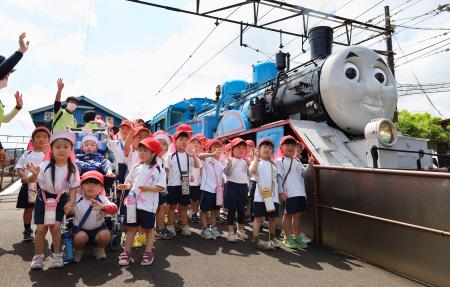 トーマス号」出発進行！静岡 大井川鉄道が試乗会（共同通信）｜熊本日