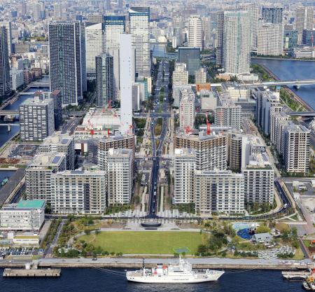 　マンションなど高層ビルが立ち並ぶ東京＝２０２３年１０月