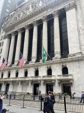 　ニューヨーク証券取引所（共同）