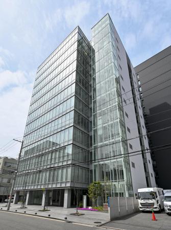 　小林製薬の本社が入るビル＝大阪市