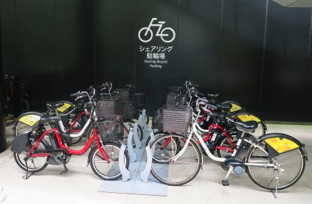 　ドコモ・バイクシェアとオープンストリート両社駐輪場の共同利用のイメージ＝１０日午前、東京都内