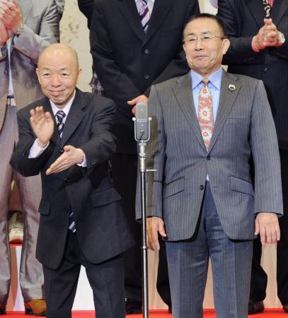 　漫才コンビ「コメディＮｏ．１」の坂田利夫さん（左）と前田五郎さん＝２００８年