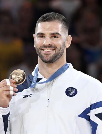 　男子１００キロ級で銅メダルを獲得したイスラエルのパルチク＝パリ（共同）