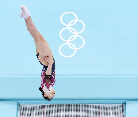 　女子決勝　森ひかるの演技＝パリ（共同）