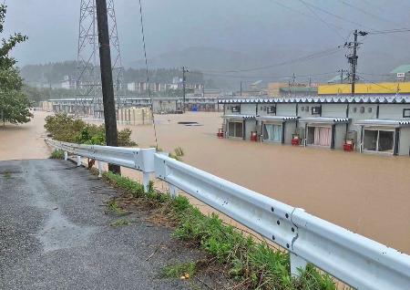 　大雨で浸水した石川県輪島市の仮設住宅＝２１日