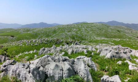 　世界ジオパークへの推薦が決まった「Ｍｉｎｅ秋吉台」＝山口県美祢市（日本ジオパークネットワーク提供）