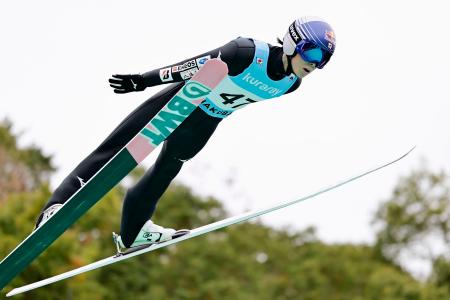 　男子ラージヒルで優勝した小林陵侑の１回目＝白馬ジャンプ競技場