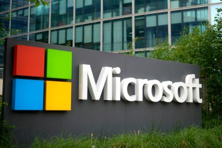 　米マイクロソフトのロゴ＝５月、パリ（ＡＰ＝共同）