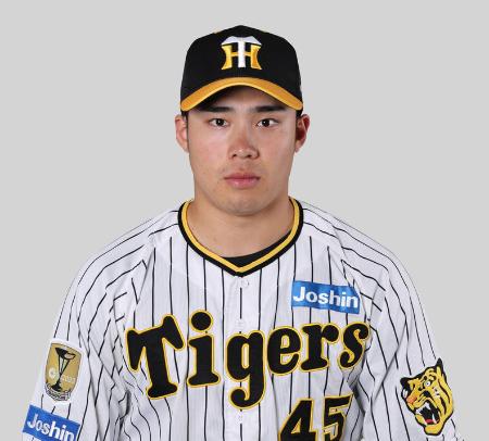 　遠藤成内野手