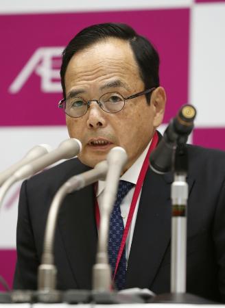 　岡田元也氏