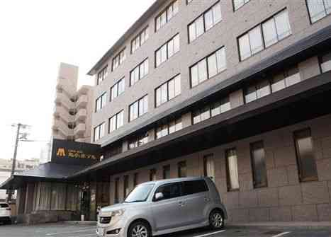 ２月末で営業を終える丸小ホテル＝熊本市中央区