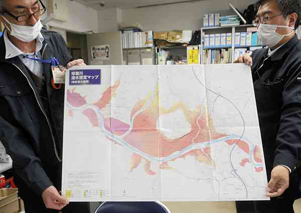 人吉市が「千年に１度」の降雨量を基に作成した球磨川の浸水想定マップ＝同市