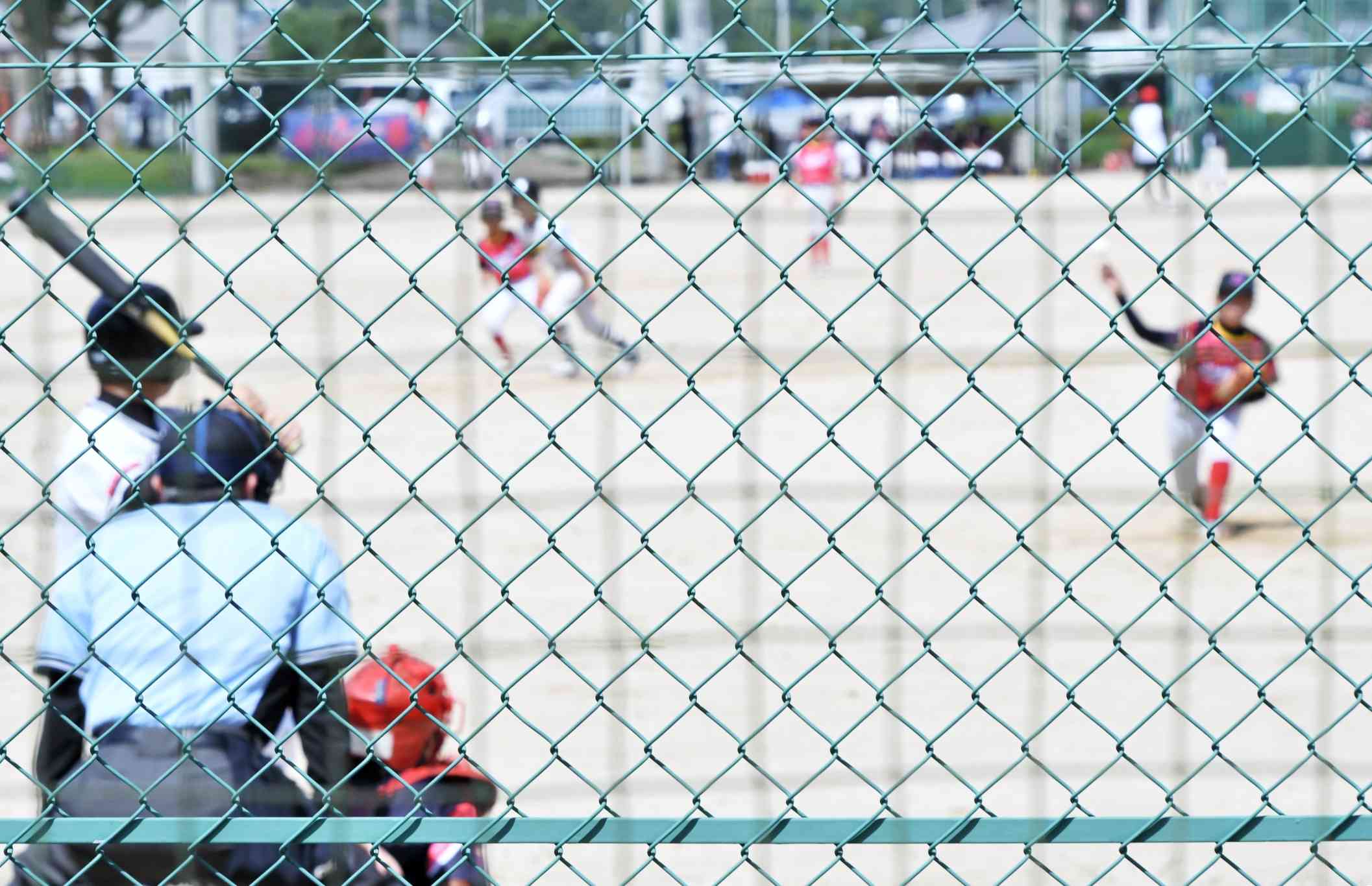 ９月に熊本市で行われた小学生軟式野球の公式戦