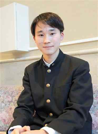 第54回熊日学生音楽コンクールでグランプリを受賞した 林龍之介さん（17）
