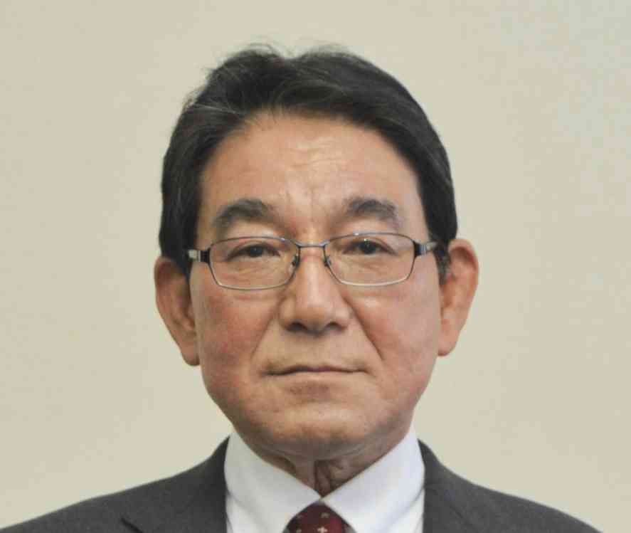 内山慶治氏