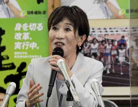 参院選比例代表への出馬を表明する松野明美氏＝3月26日、熊本市北区