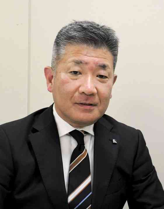 鶴山幸樹氏