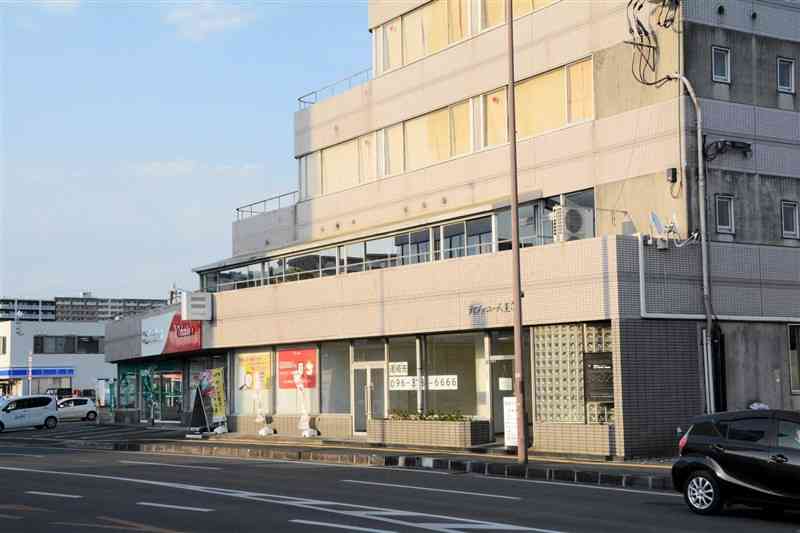 昨年の衆院選で濱田大造氏の陣営が選挙事務所を構えていたビル＝熊本市中央区八王寺町