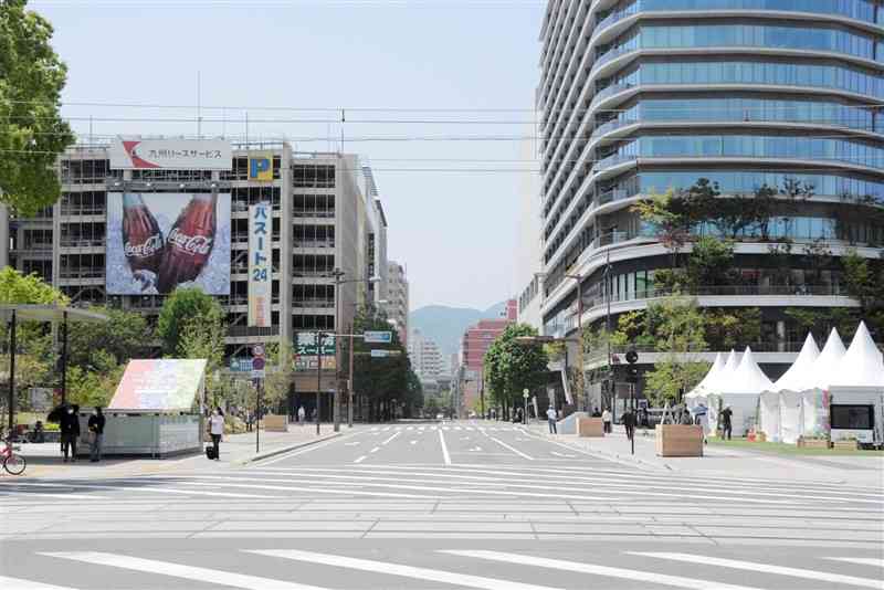 3～5日に社会実験で車両通行止めになる市道＝熊本市中央区