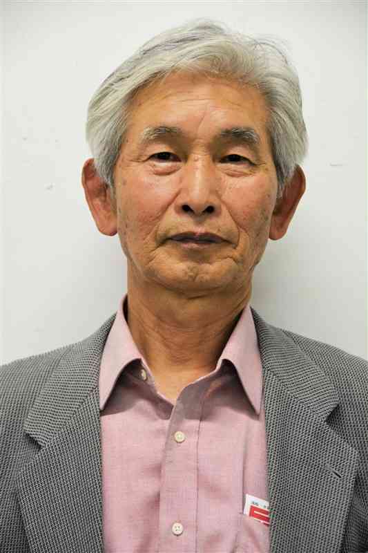 小材啓治・県美術協会長＝熊本市中央区