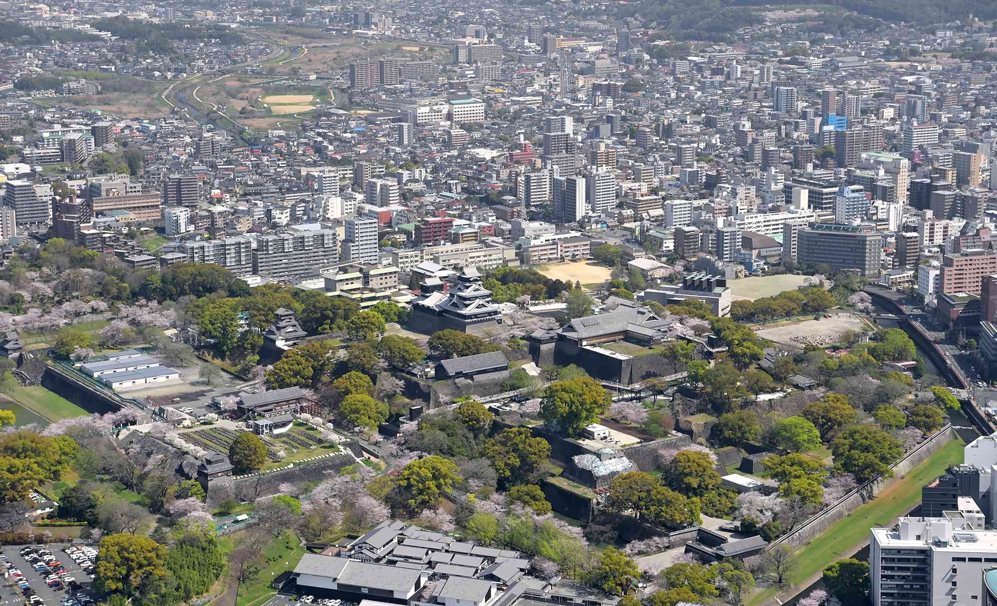 熊本城と熊本市街地