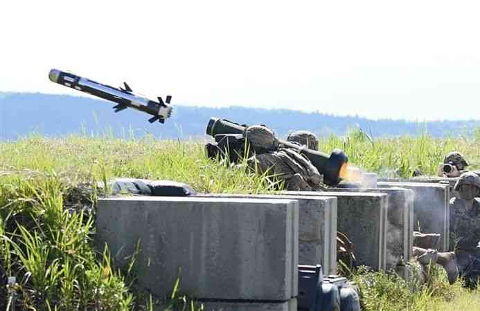 日本では初めてとなる米陸軍によるジャベリンの実射訓練＝28日、山都町の大矢野原演習場