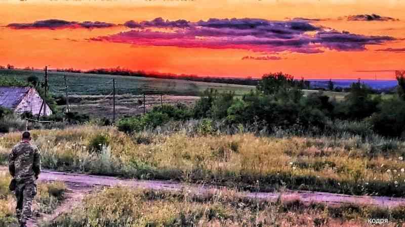今年の夏に、レヴコ・ドヴガンさんの友人が撮影した前線の風景＝ウクライナ東部のドンバス地方（レヴコさん提供）
