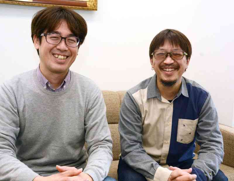 写真上は映画「マリッジカウンセラー」の一場面。同下は（左から）山﨑歩プロデューサーと前田直樹監督
