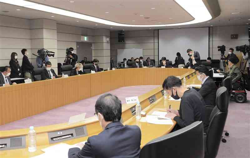 今年の火の国まつりの日程を決めた運営委員会＝熊本市中央区