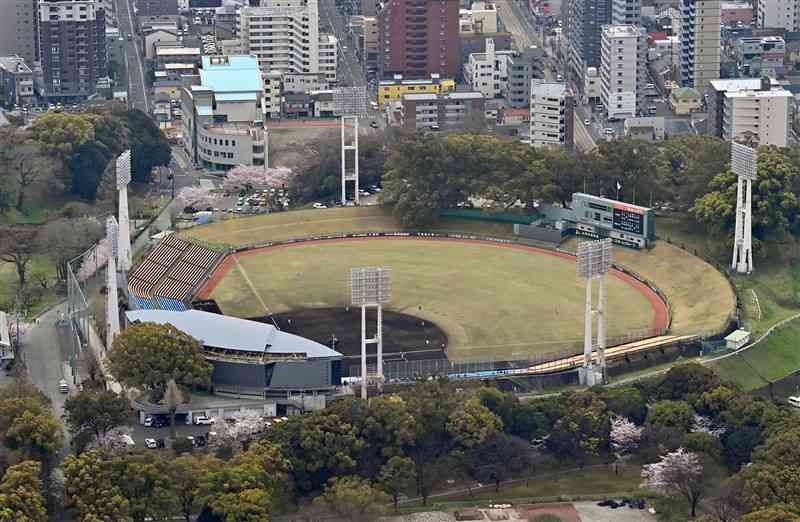 ４強激突の舞台となる熊本市のリブワーク藤崎台球場