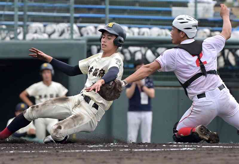 文徳3回戦へ、国府は初戦突破 第105回全国高校野球選手権熊本大会