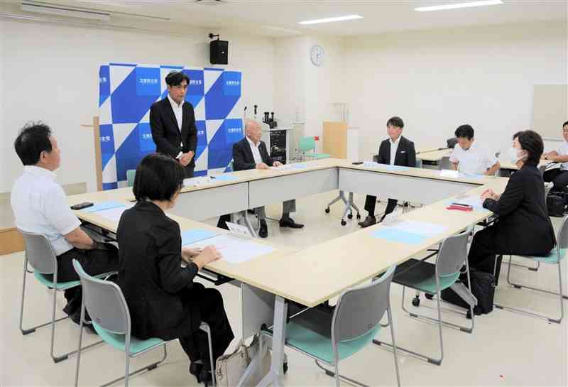 次期衆院選の熊本1区に新人の擁立を決めた立憲民主党県連の常任幹事会＝7月31日、熊本市中央区