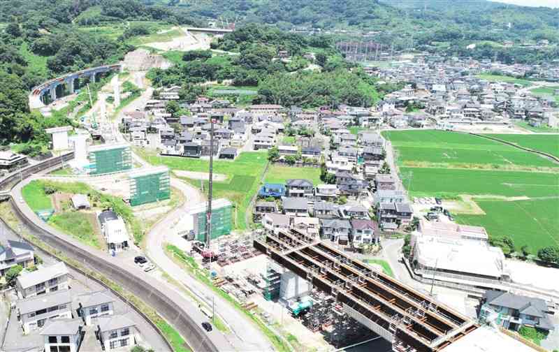 熊本市が整備を進める熊本西環状道路の仮称「池上インターチェンジ」一帯＝7月下旬（市提供）