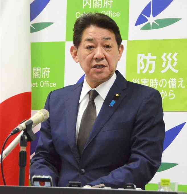 閣議後会見で、賭けゴルフ疑惑について自身の関与を否定した松村祥史国家公安委員長＝20日、東京・永田町