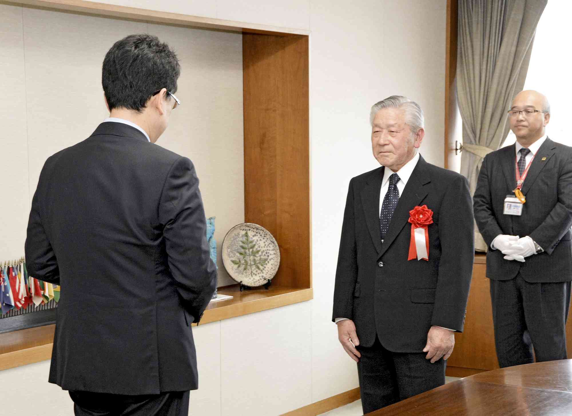 熱血指導で知られた岩崎健一さん。写真は2016年、熊本市スポーツ功労賞の表彰式