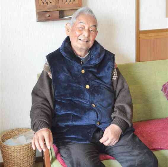 「地震直後に友人が駆けつけてくれたのがうれしかった」という平雄二郎さん＝宇城市