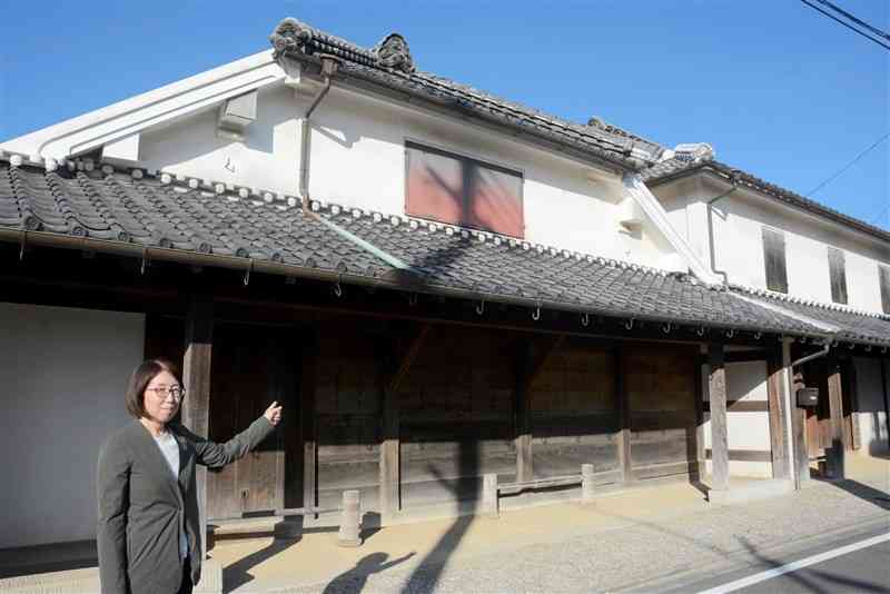 3日に公開が再開される熊本県指定文化財「徳富蘇峰・蘆花生家」＝4月25日、水俣市